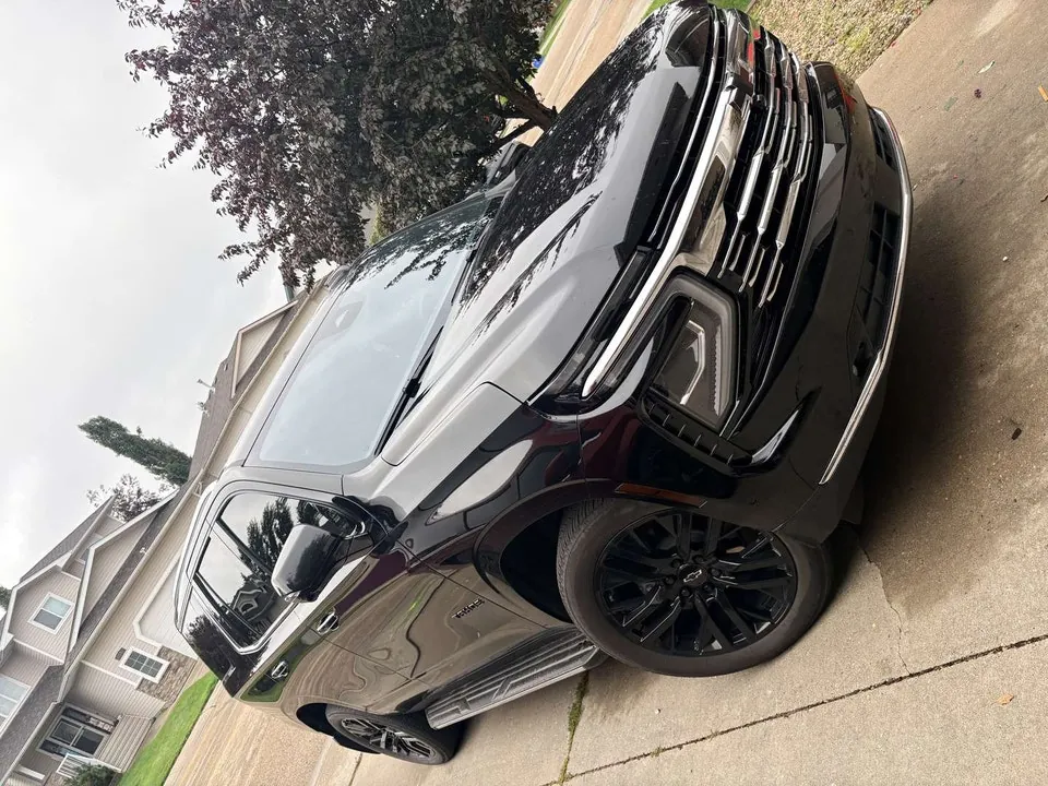 Chevrolet Tahoe 2025 photo 3