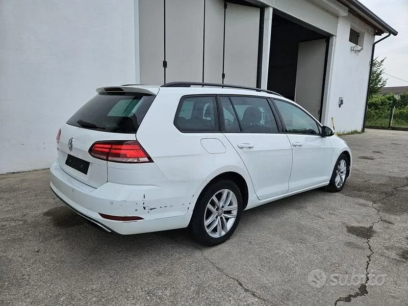 Volkswagen Golf 2019 photo 3