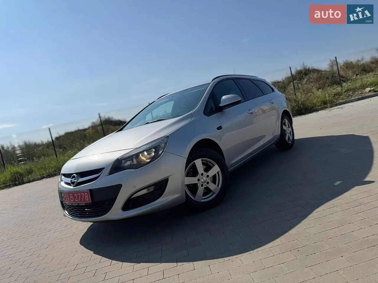 Opel Astra 2015 photo 5