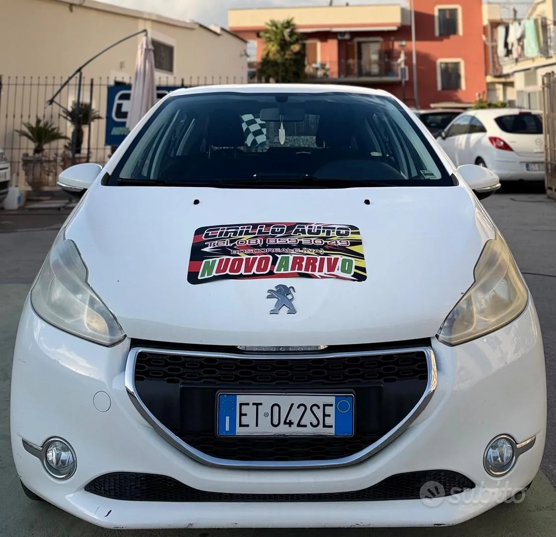 Peugeot 208