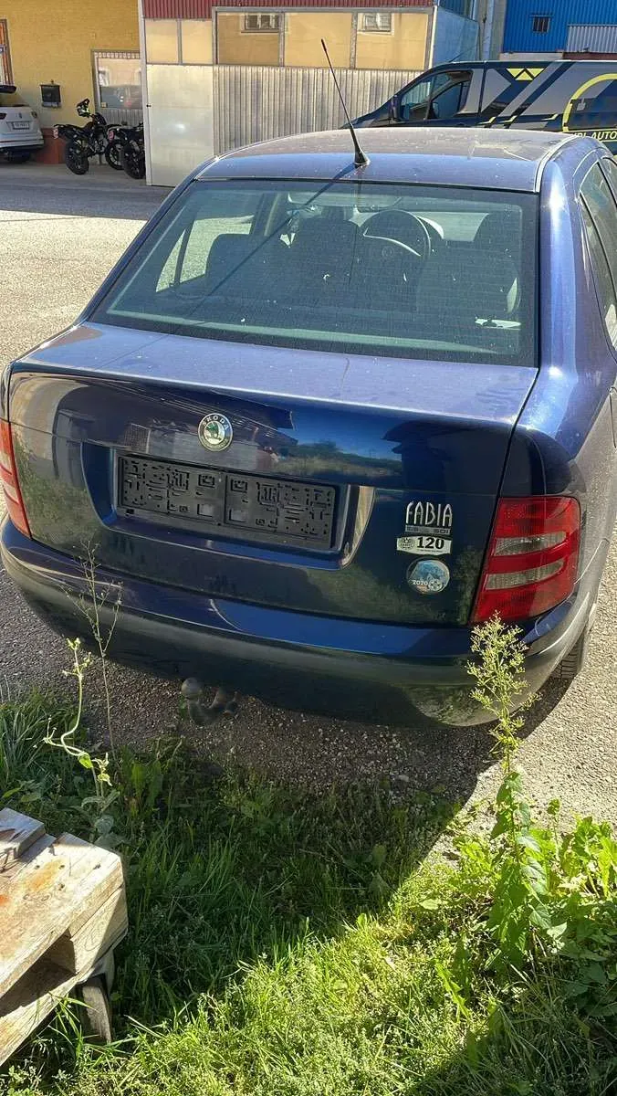 Skoda Fabia 2000 photo 3