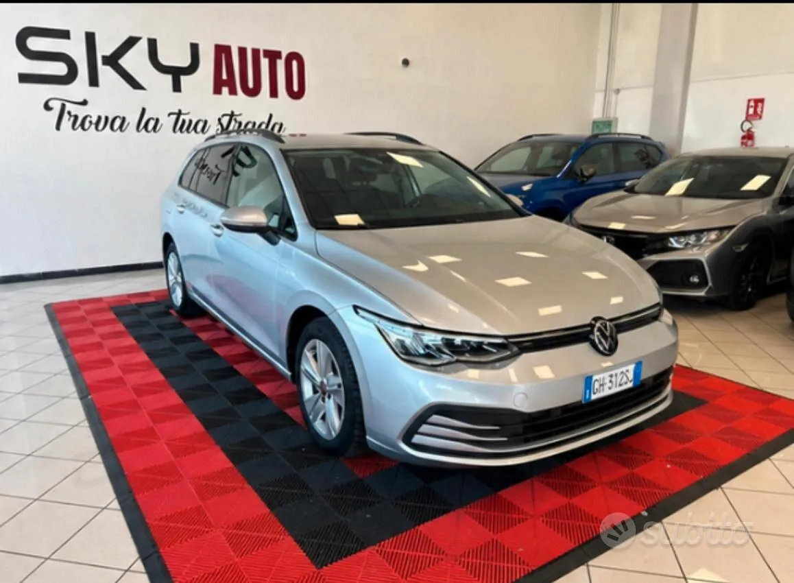 Volkswagen Golf Variant 2022 photo 2