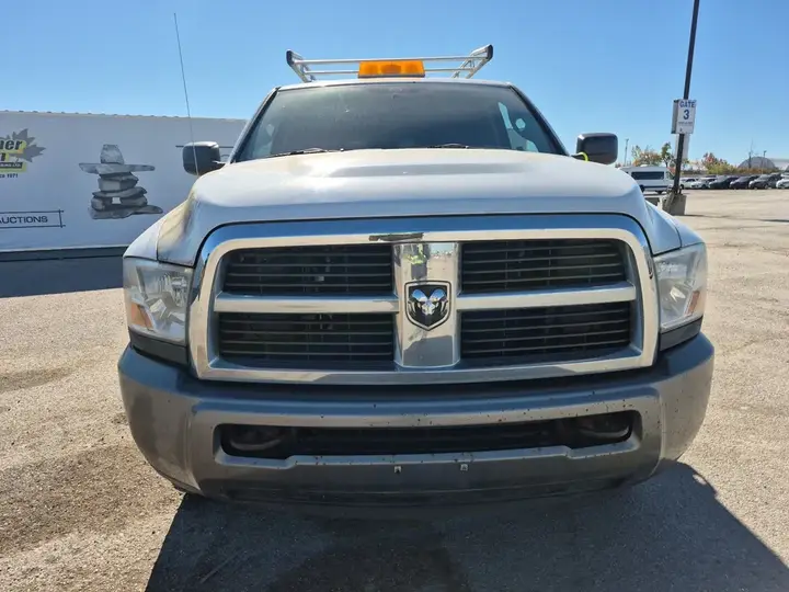 Dodge Ram 2500 2010 photo 2