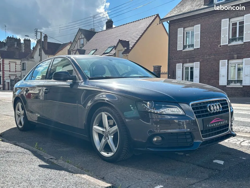 Audi A4 2010 photo 3