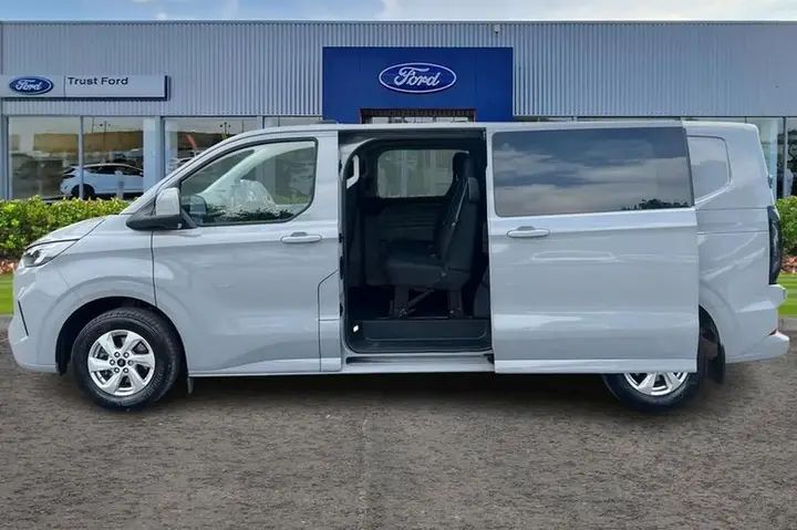Ford Transit Custom 2025 photo 5