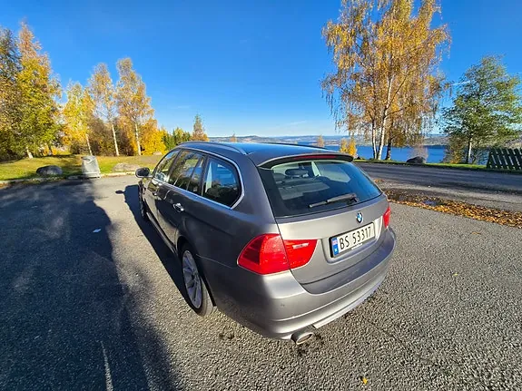 BMW 316D 2012 photo 2
