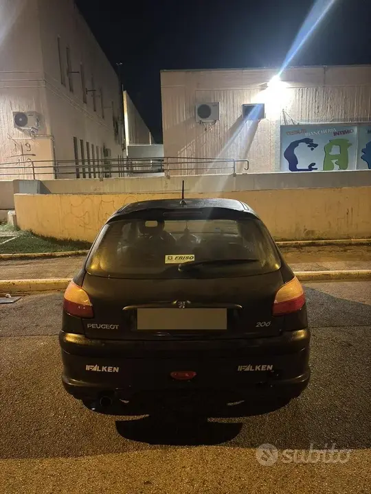 Peugeot 206 2002 photo 3