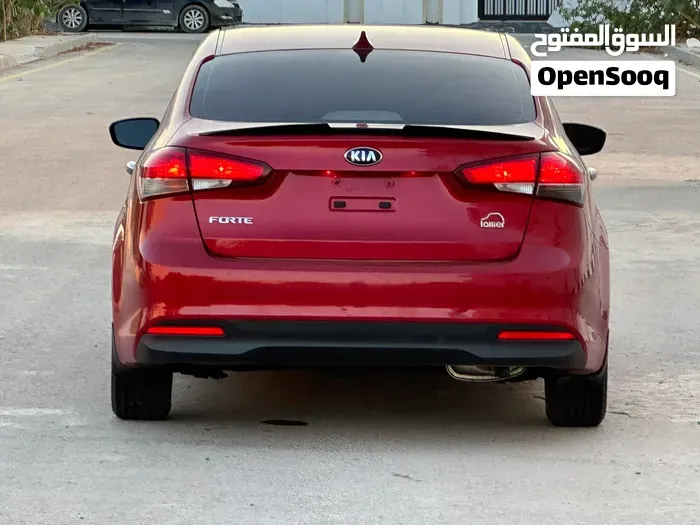Kia Forte 2017 photo 4