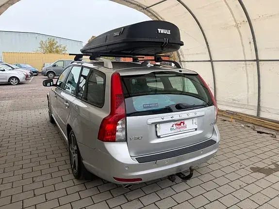 Volvo V50 2012 photo 2