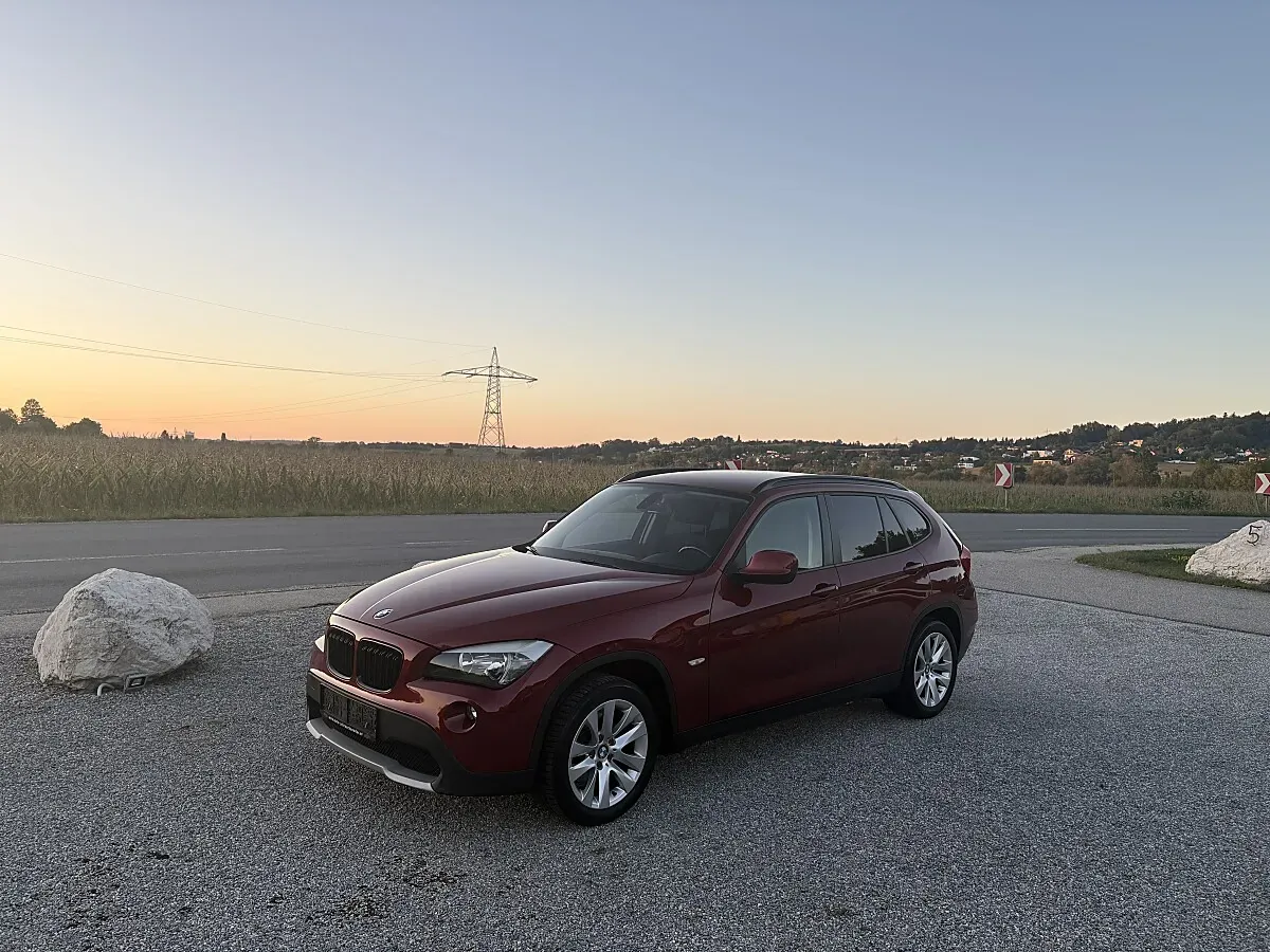 BMW X1 2011 photo 2
