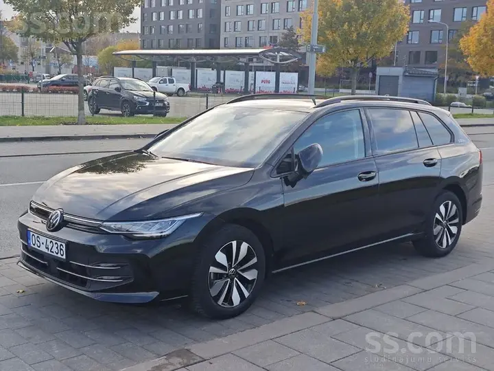 Volkswagen Golf 2024 photo 2