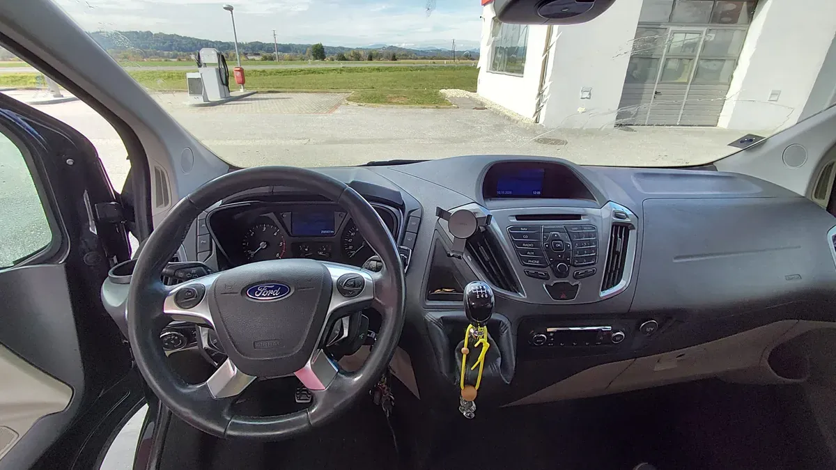 Ford Transit Custom 2015 photo 3
