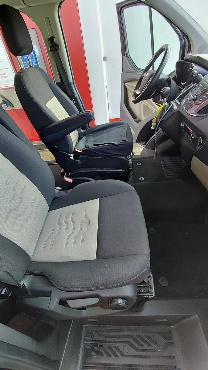 Ford Transit Custom 2015 photo 2