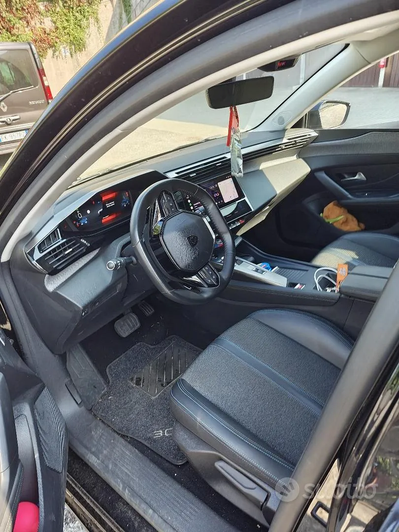 Peugeot 308 2022 photo 4