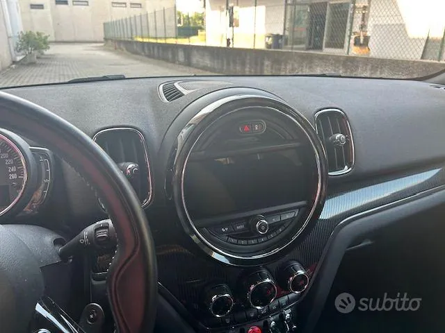 Mini Countryman 2018 photo 5