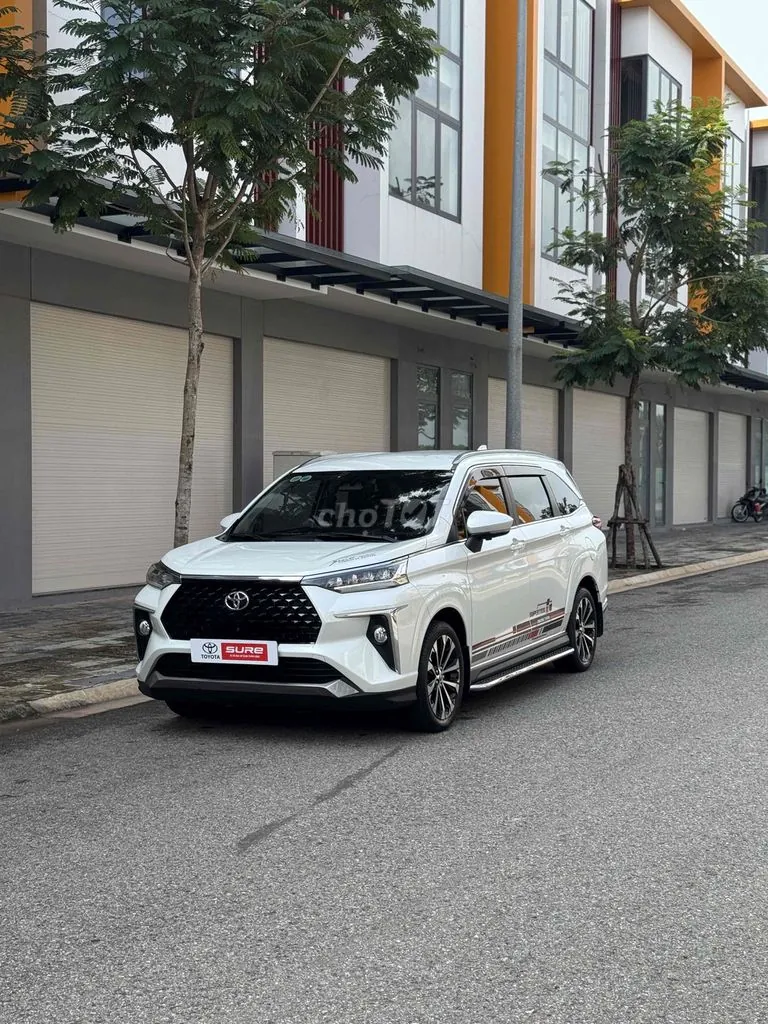 Toyota Veloz Cross