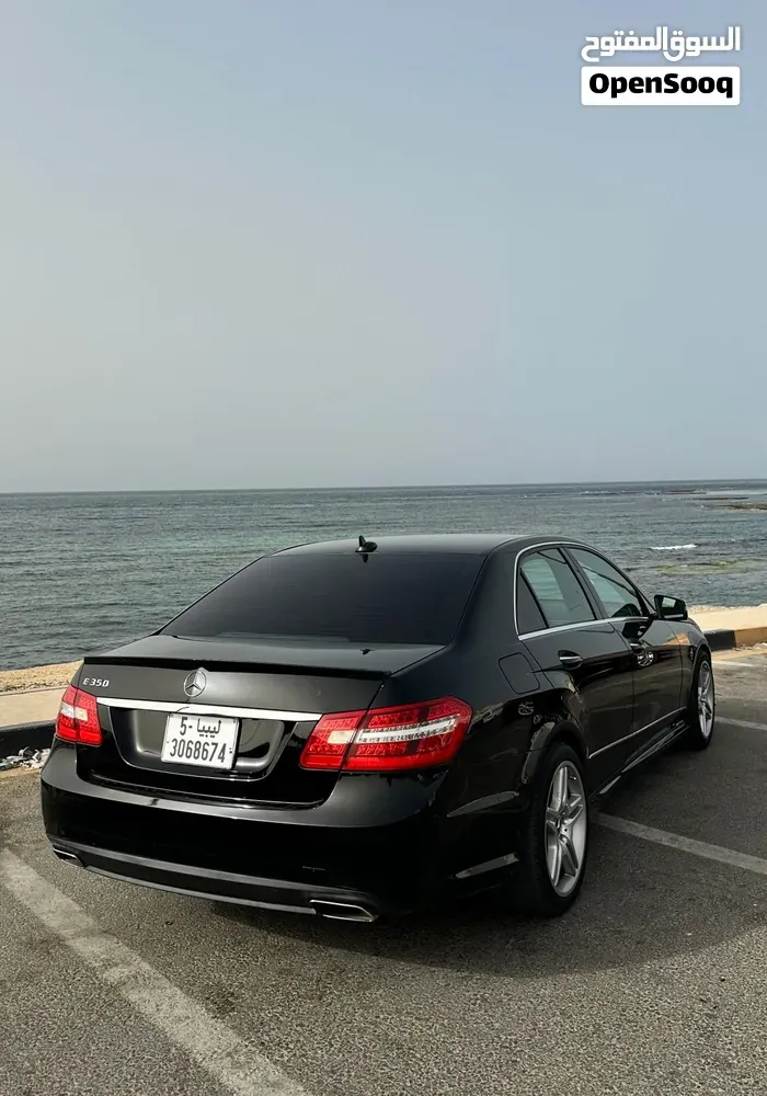 Mercedes-Benz E-Class 2013 photo 5