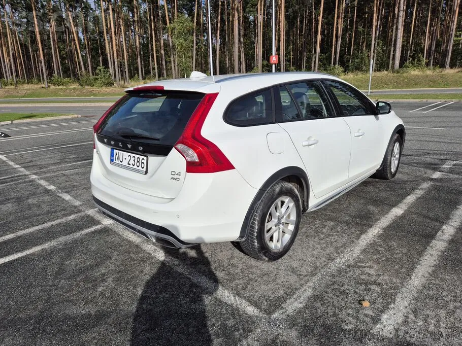 Volvo V60 2016 photo 3
