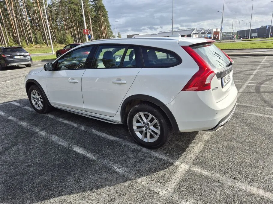 Volvo V60 2016 photo 4
