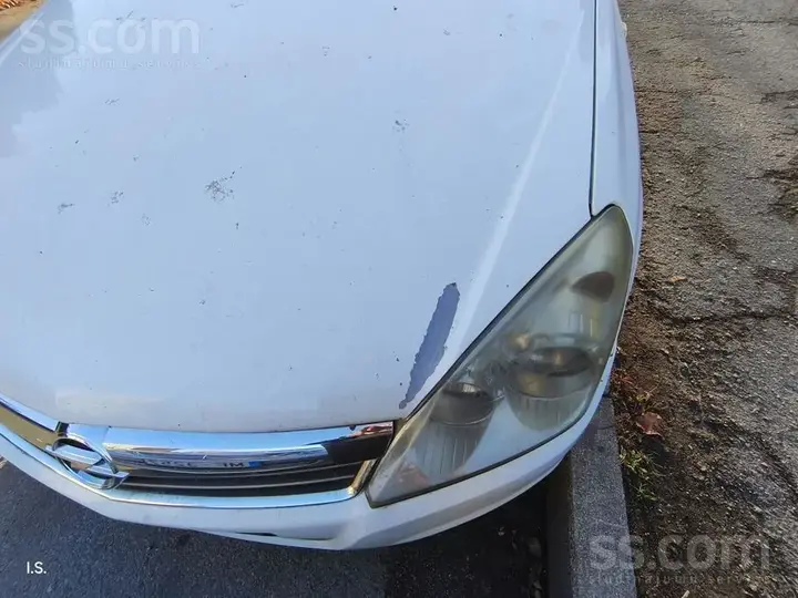 Opel Astra 2009 photo 4