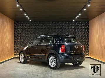 Mini Countryman 2015 photo 2