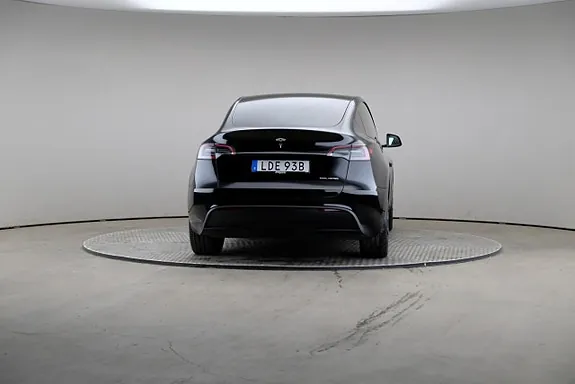 Tesla Model Y 2023 photo 5
