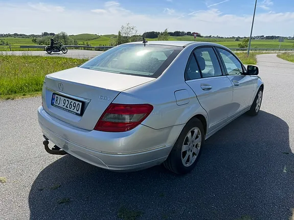 Mercedes-Benz C220 D 2007 photo 3