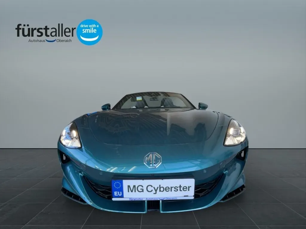 MG Cyberster photo 2