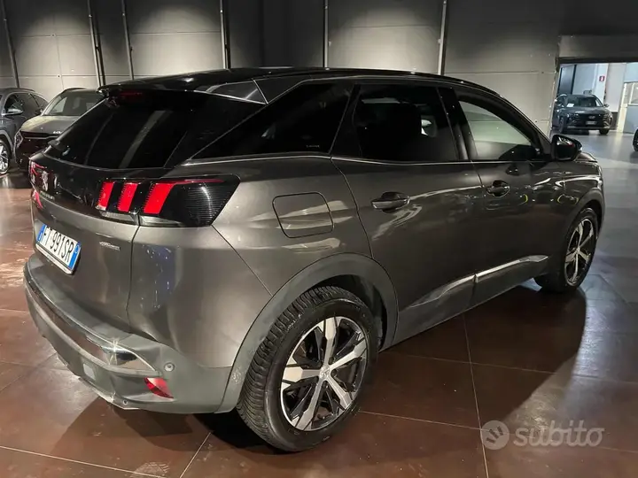 Peugeot 3008 2019 photo 2