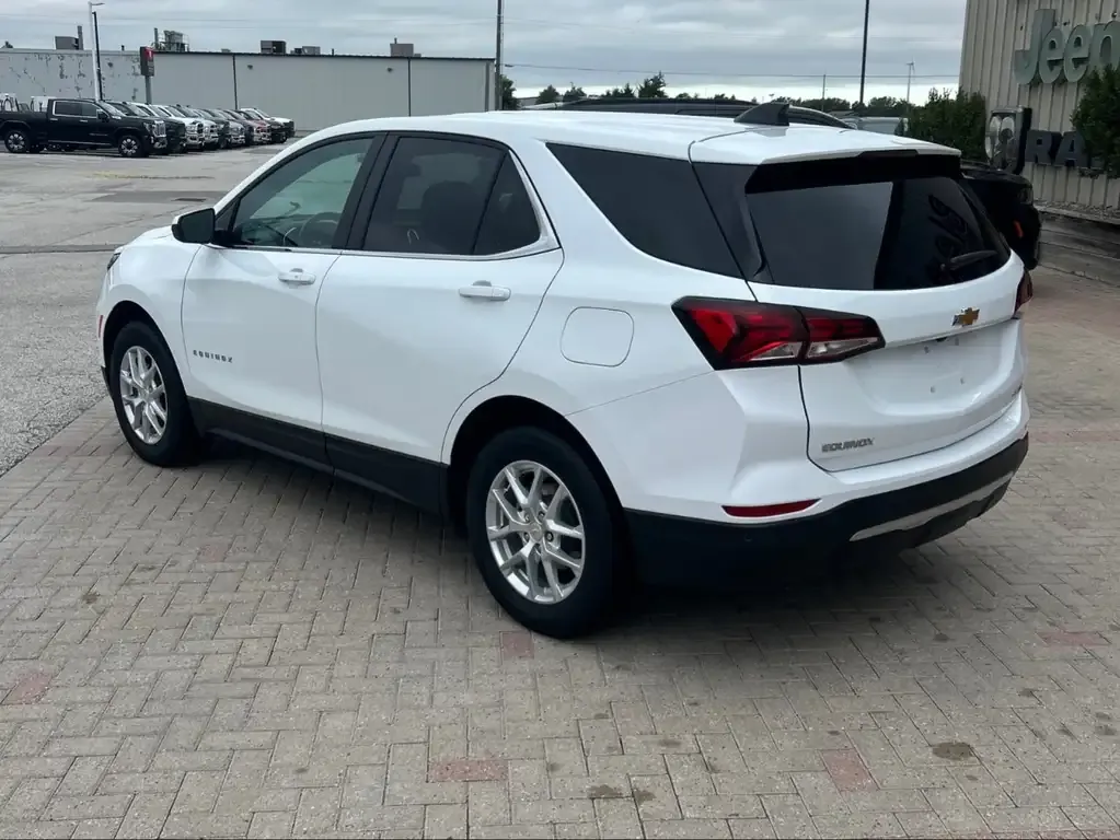 Chevrolet Equinox 2024 photo 3