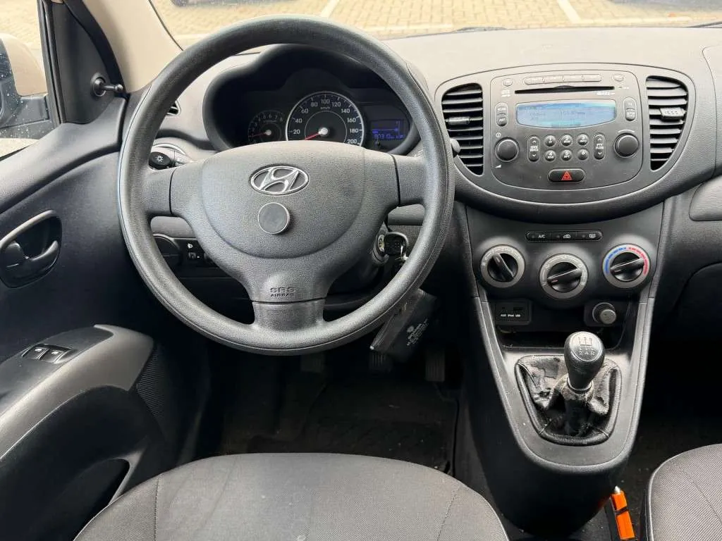 Hyundai I10 2011 photo 2