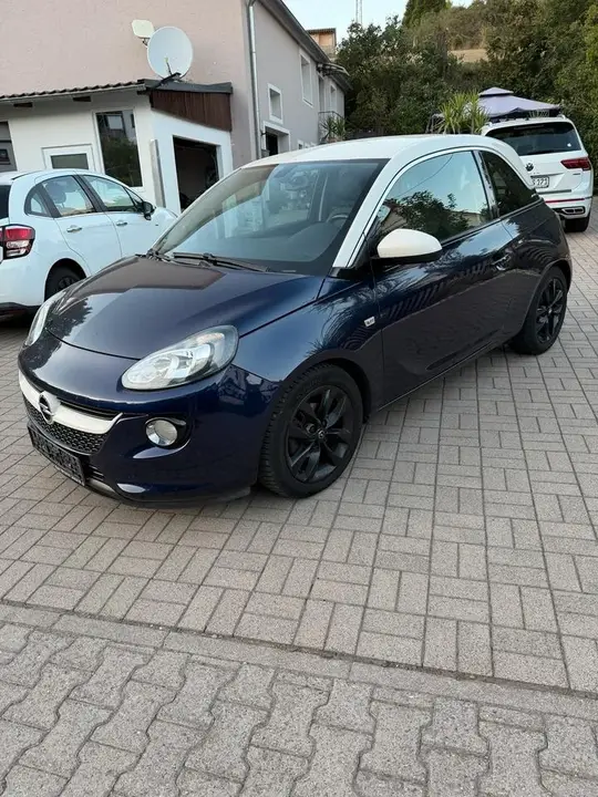 Opel Adam