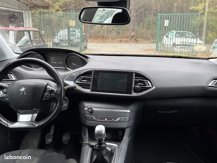 Peugeot 308 2014 photo 5