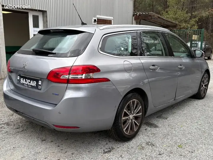 Peugeot 308 2014 photo 4