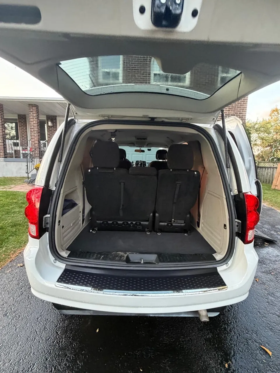 Dodge Grand Caravan 2015 photo 2