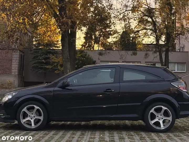 Opel Astra 2006 photo 2