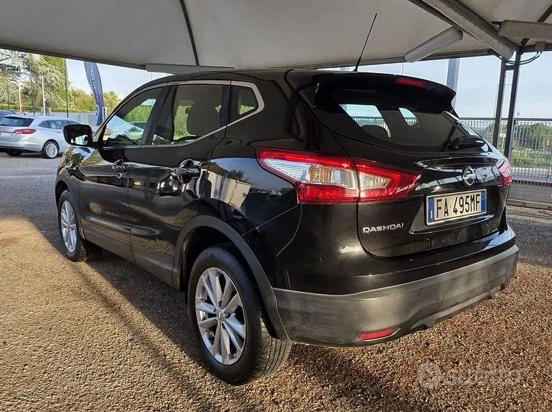 Nissan Qashqai 2015 photo 2