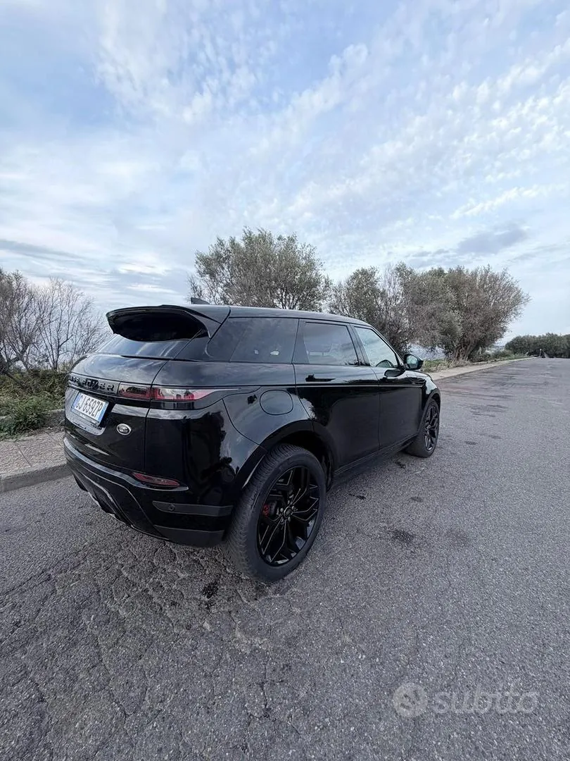 Land Rover Range Rover Evoque 2022 photo 3
