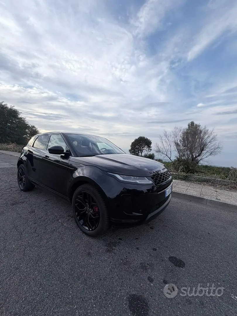Land Rover Range Rover Evoque 2022 photo 2