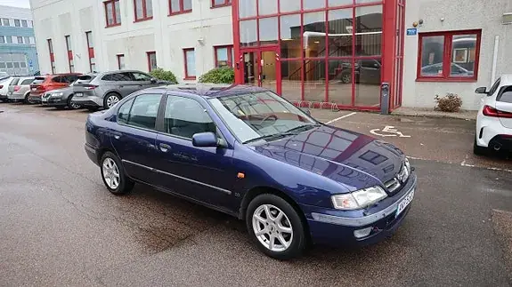 Nissan Primera 1998 photo 2