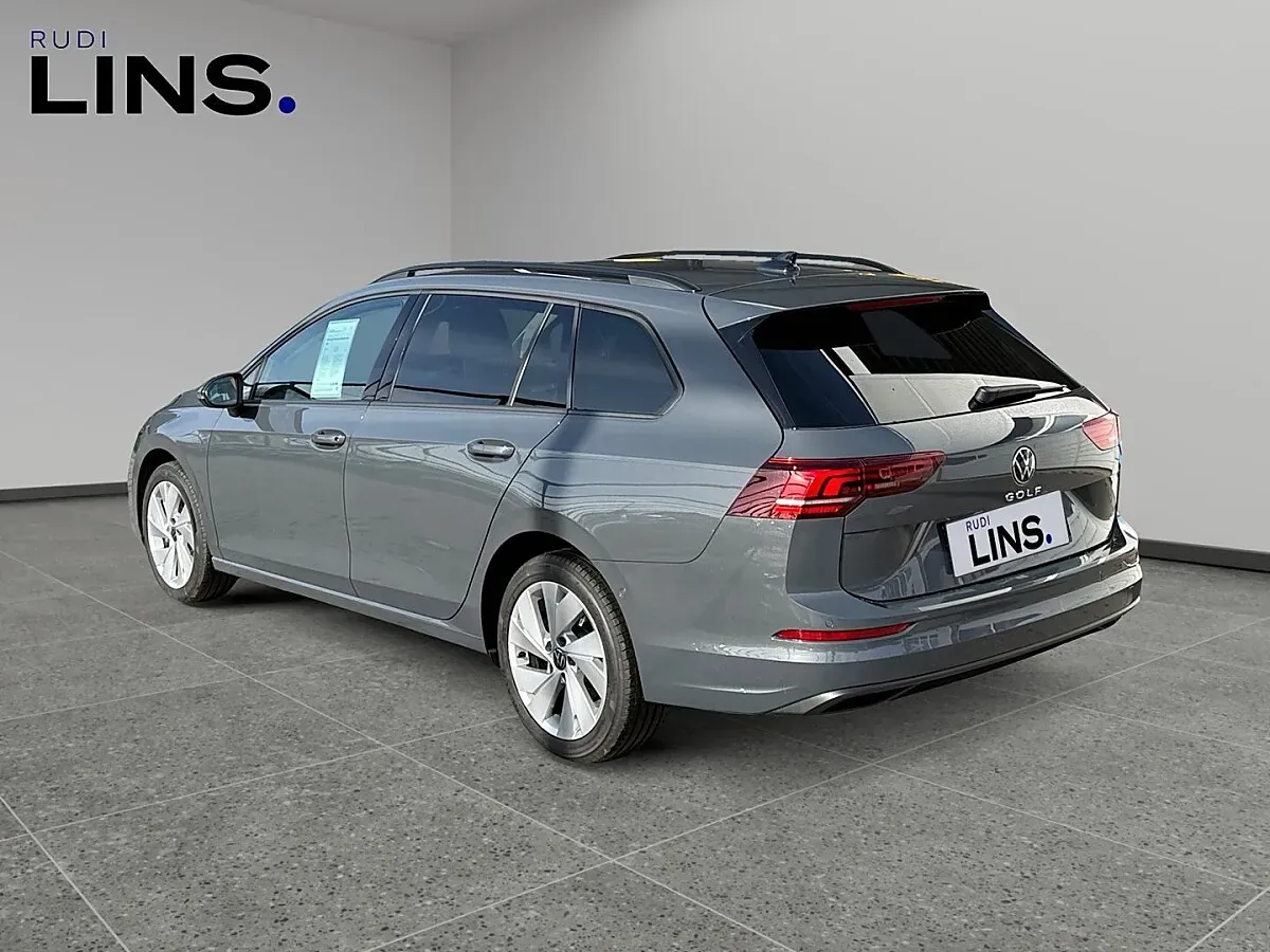 Volkswagen Golf 2025 photo 3