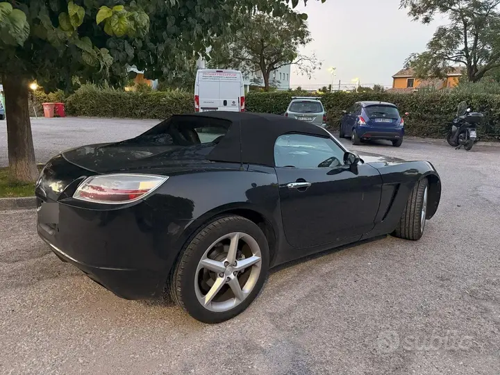 Opel Gt 2009 photo 4