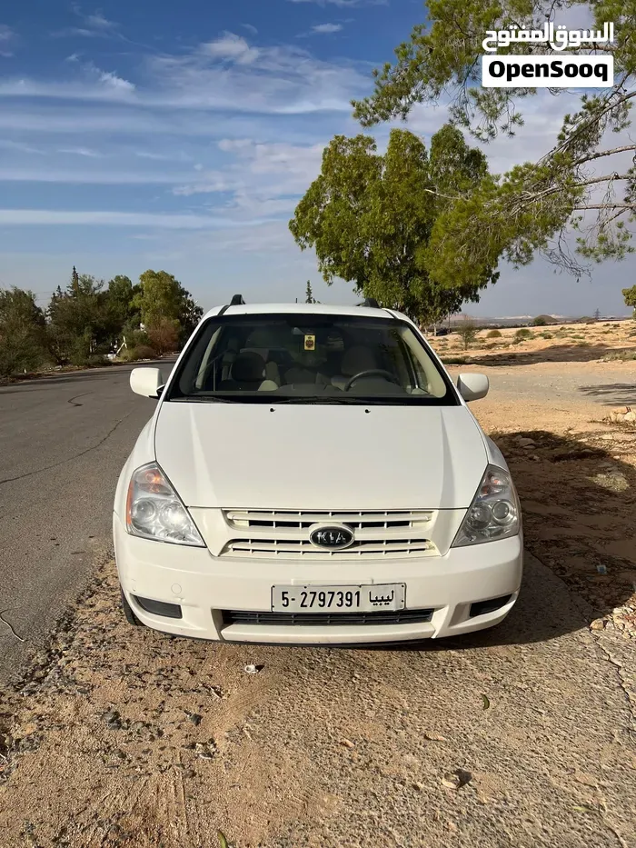 Kia Sedona 2009 photo 4
