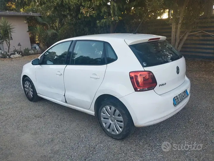 Volkswagen Polo 2010 photo 3