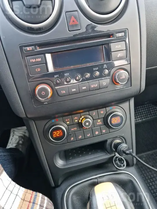 Nissan Qashqai 2012 photo 5