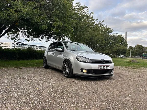 Volkswagen Golf Vi 2009 photo 2