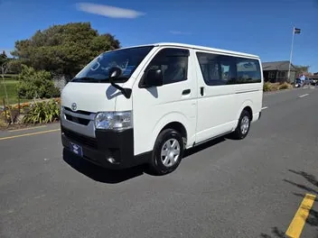 Toyota Hiace 2021 photo 4