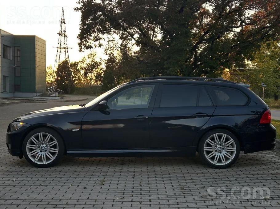 BMW E91 Touring 2010 photo 2