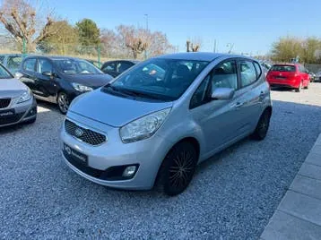 Kia Venga 2010 photo 3