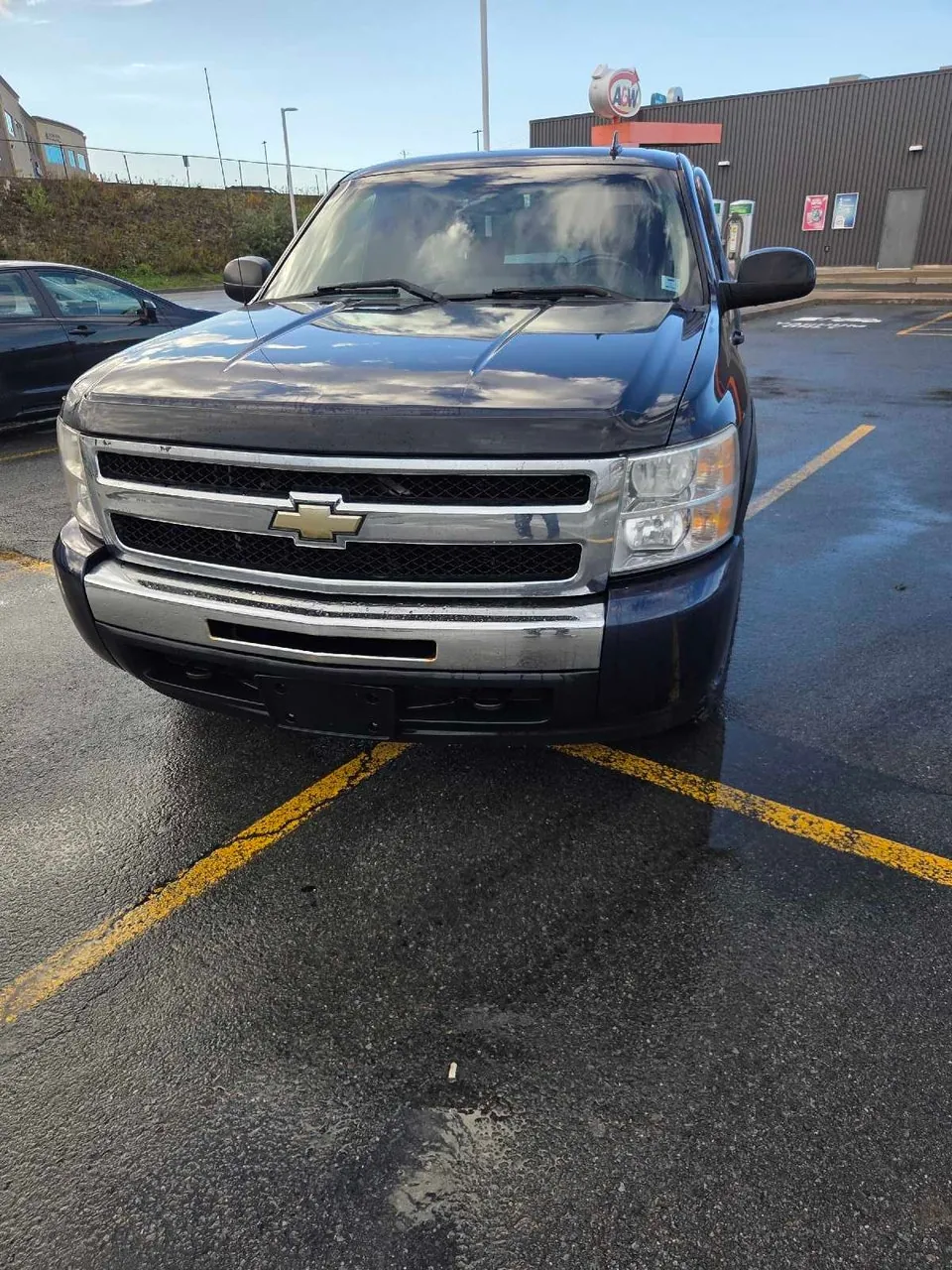 Chevrolet Silverado 1500 2011 photo 2